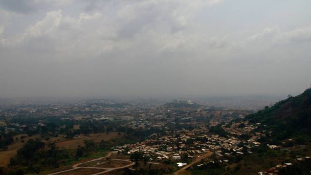 Yaounde, Kamerun fővárosa légi városkép nézet - Fotó, kép