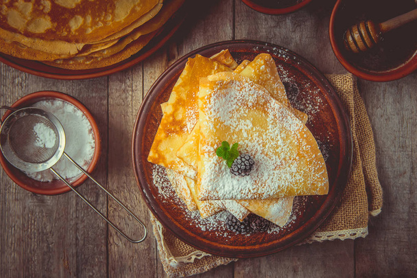 Home crepes with berries. Selective focus. - Φωτογραφία, εικόνα