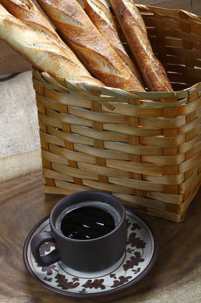 Fresh delicious toasted baguettes - Foto, imagen