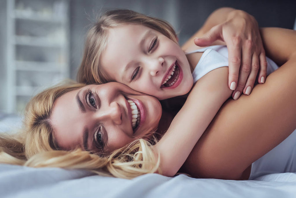 Mom and daughter at home - Photo, image