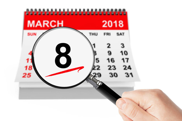 Έννοια την ημέρα της γυναίκας. 8 Μαρτίου 2018 ημερολόγιο με μεγεθυντικό φακό - Φωτογραφία, εικόνα