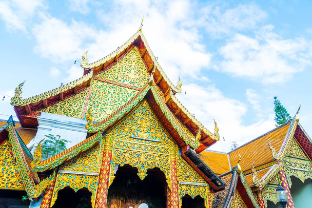 Beautiful architecture at Wat Phra That Doi Suthep in Chiang Mai - Fotoğraf, Görsel