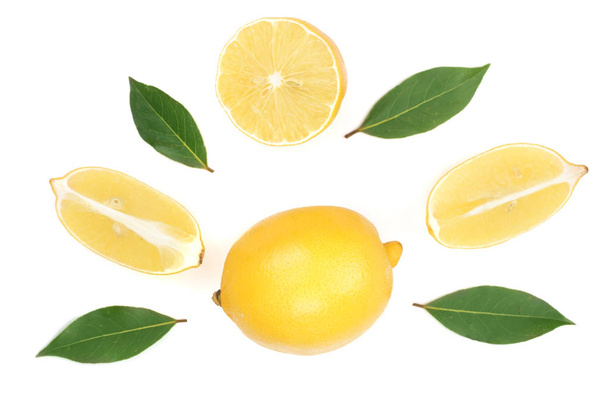 limón y rodajas con hoja aislada sobre fondo blanco. Piso tendido, vista superior
 - Foto, imagen