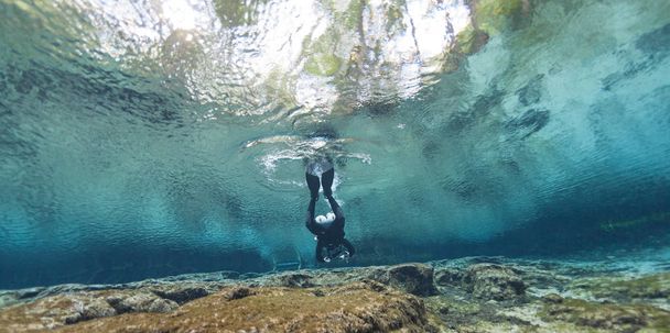 Divers onderwater grotten, duiken Ginnie Springs Florida Usa - Foto, afbeelding