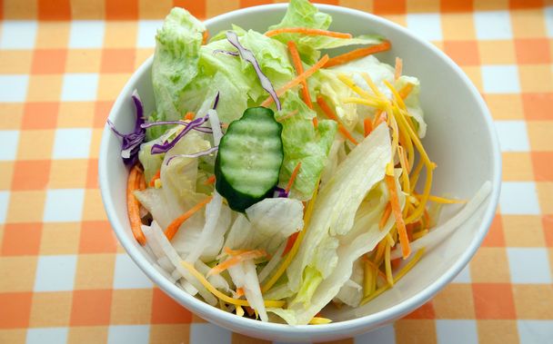 groene salade - Foto, afbeelding