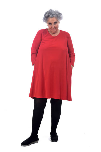 retrato completo de uma mulher idosa em branco
 - Foto, Imagem