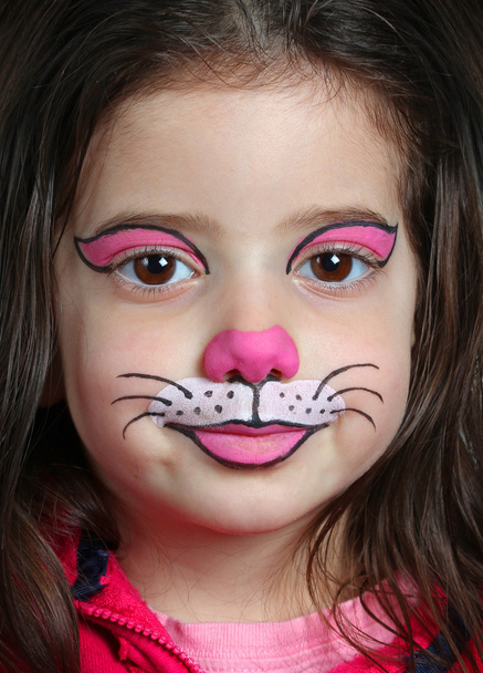 ładna dziewczyna z malowanie twarzy kota - Zdjęcie, obraz