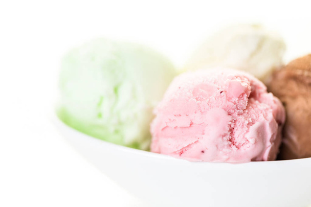 アイスクリームのスクープ - 写真・画像