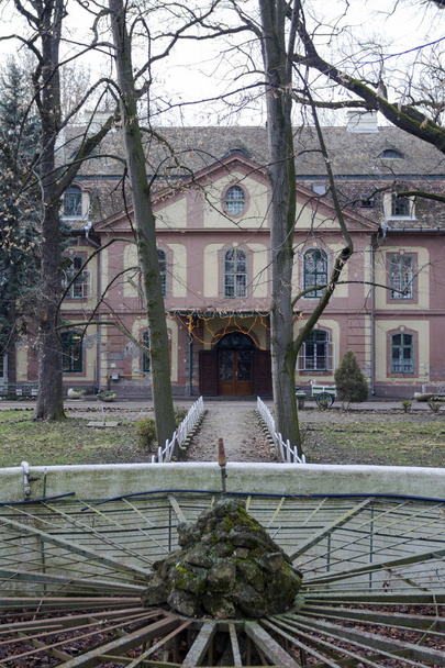 Palais Karolyi Weiss
 - Photo, image