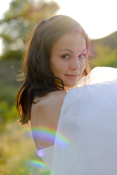 Young beautiful bride portrait - Фото, изображение