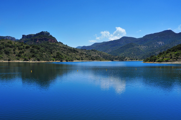 Водосховище місті Siurana у провінції Таррагона, Іспанія - Фото, зображення