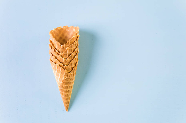 Конусы вафельного мороженого
 - Фото, изображение