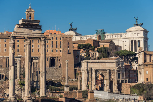 Ruins of ancient Rome - Φωτογραφία, εικόνα