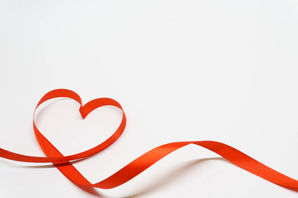 Heart shaped ribbon Valentine's Day - Fotoğraf, Görsel