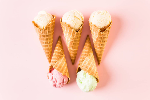 Waffle ice cream cones - Foto, afbeelding