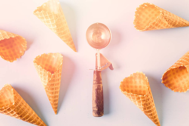 Конусы вафельного мороженого
 - Фото, изображение