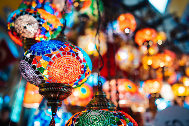 Hermosas lámparas de mosaico turcas - Foto, imagen
