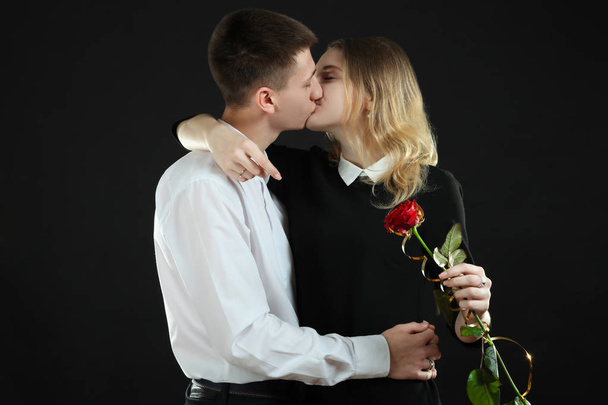 giovane coppia innamorata - Foto, immagini