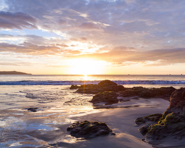 Auringonlasku rannalla  - Valokuva, kuva