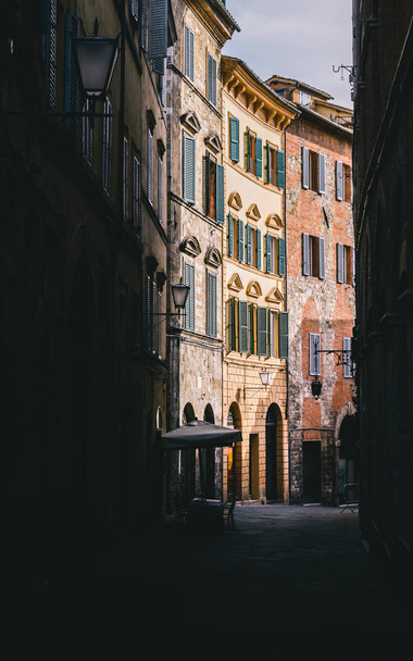 Small street in Siena, Tuscany, Italy - Zdjęcie, obraz