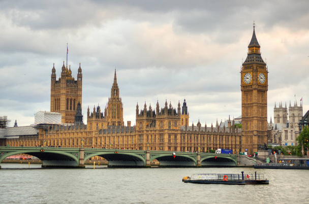 Большой Бен и палаты парламента, Лондон, Ук - Фото, изображение