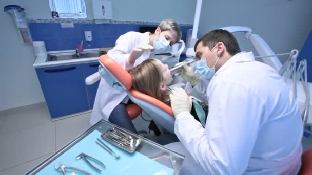 Dentist - Séquence, vidéo