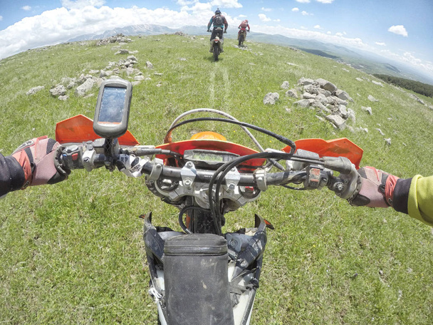 Enduro journey with dirt bike high in the mountains - Fotoğraf, Görsel