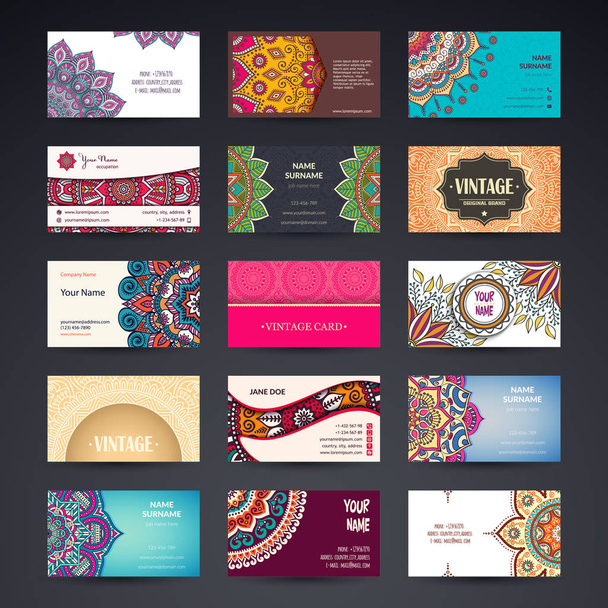 Business Card. Vintage decorative elements. Ornamental floral business cards or invitation with mandala - Vector, afbeelding