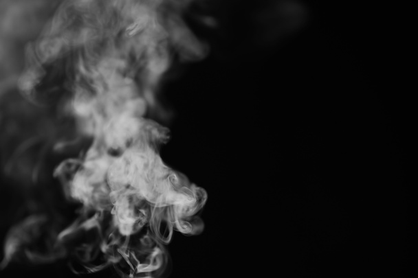 黒の背景に白煙。煙のテクスチャ。Wh のクラブ - 写真・画像