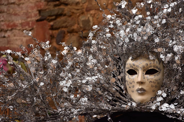 Máscara veneciana de carnaval tradicional
 - Foto, Imagen