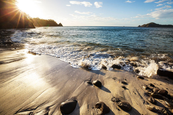 Kaunis trooppinen Tyynimeri rannikolla Costa Rica - Valokuva, kuva