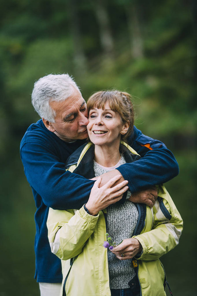 Senior Couple Kissing  - Foto, afbeelding