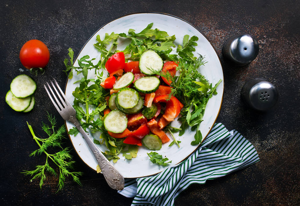 fresh salad with vegetables - Fotografie, Obrázek