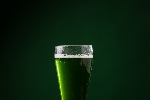 ποτήρι πράσινο μπύρα, st patricks ημέρα έννοια - Φωτογραφία, εικόνα