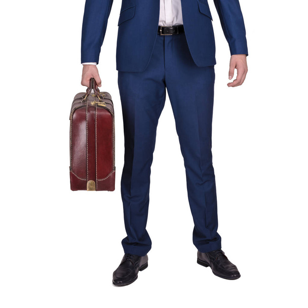 Uomo d'affari che tiene la valigia in mano, mezzo corpo, isolato sopra w
 - Foto, immagini