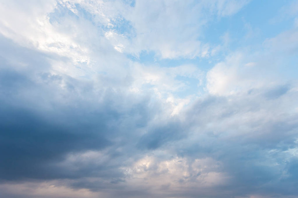 Mrak na modré obloze - Fotografie, Obrázek