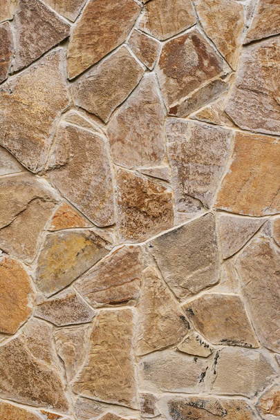 Decorativo muro di pietra moderna di pietra scheggiata per lo sfondo
 - Foto, immagini
