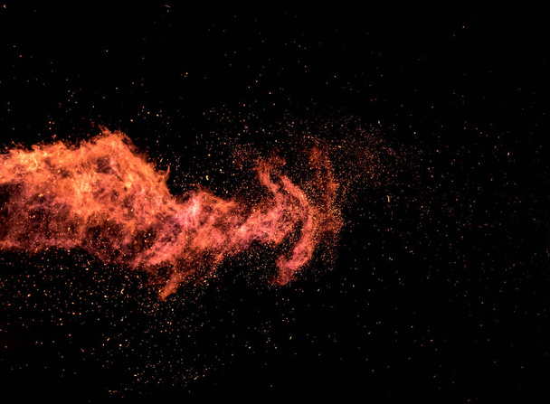 Fiamma esplosione texture su sfondo nero
 - Foto, immagini