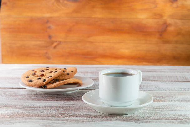 chocolate cookies  and tea  - Foto, immagini