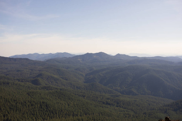 Поход на железную гору в Орегоне
 - Фото, изображение