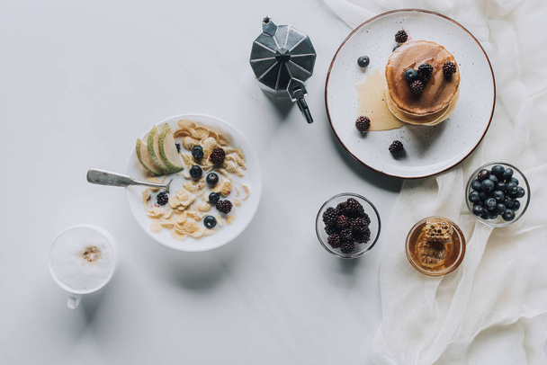 top view of fresh healthy tasty breakfast with coffee on grey  - Фото, зображення