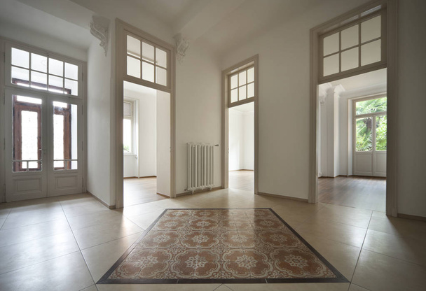 classic apartment interior wooden floor - Fotografie, Obrázek
