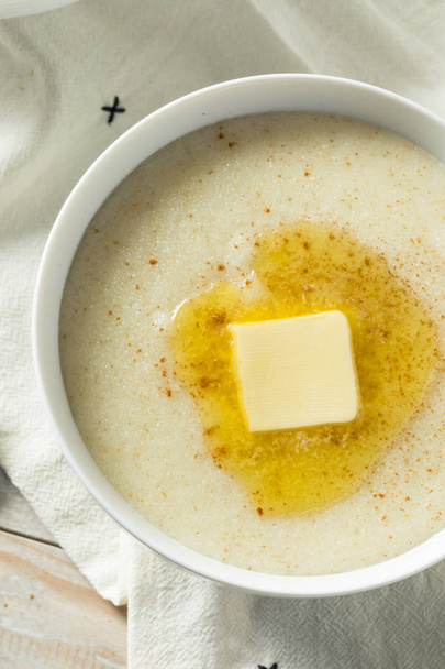 Homemade Healthy Creamy Wheat Farina Porridge - Foto, afbeelding
