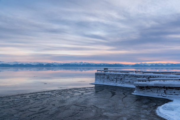 Ice-covered pier in the Baikal port village - Zdjęcie, obraz