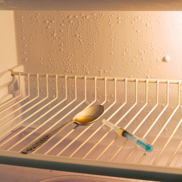 Medios para la preparación de la refrigeración por heroína
 - Foto, imagen