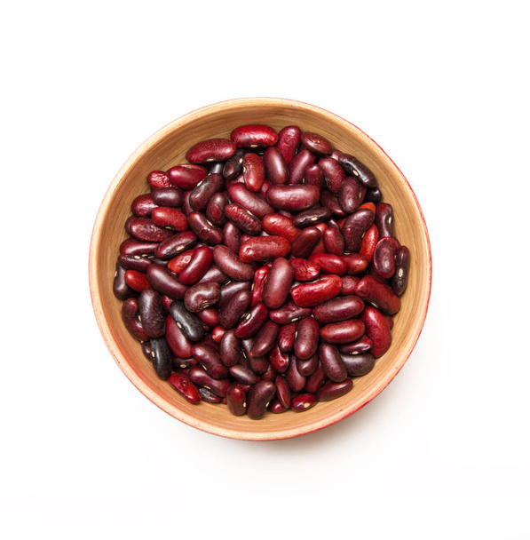 mísa s červenými fazolemi v bílém pozadí - Fotografie, Obrázek
