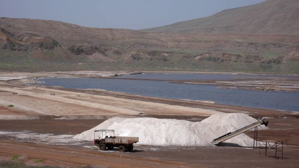 mina de sal y salina Pedra de Lume en la isla Sal en las Islas Cabo Verde
 - Foto, imagen
