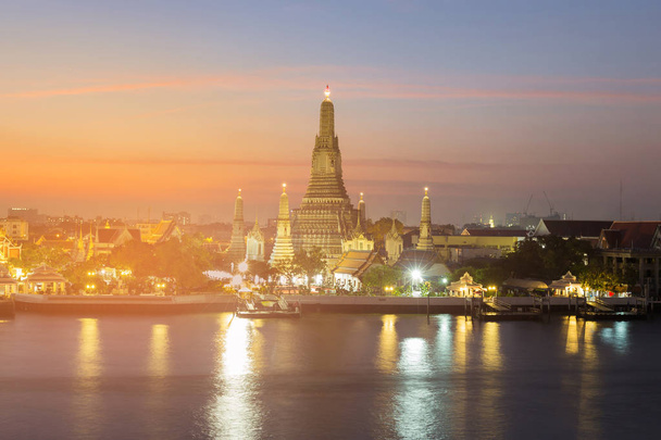 Night twilight over Arun temple river front, Thailand Bangkok buddhism landmark - Photo, Image