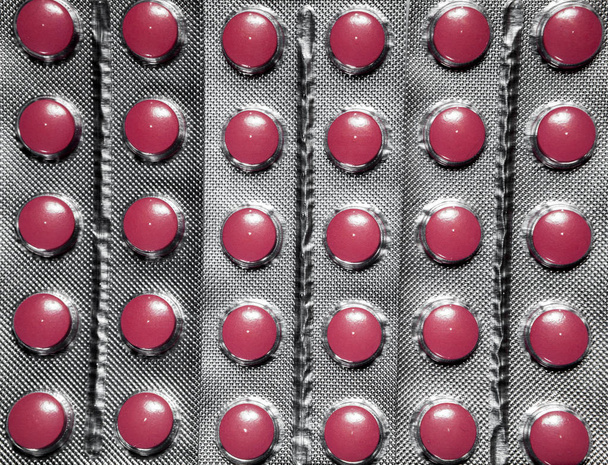 Farmaci farmaceutici e pillole medicinali in confezioni
 - Foto, immagini