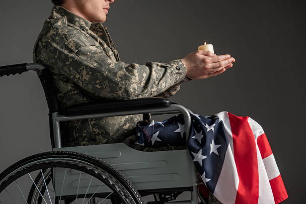 Handicapped male veteran praying for his future - Foto, Imagem